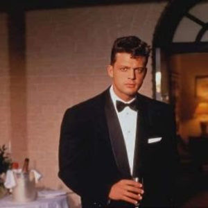 Meet your Posher, Martínez reyes